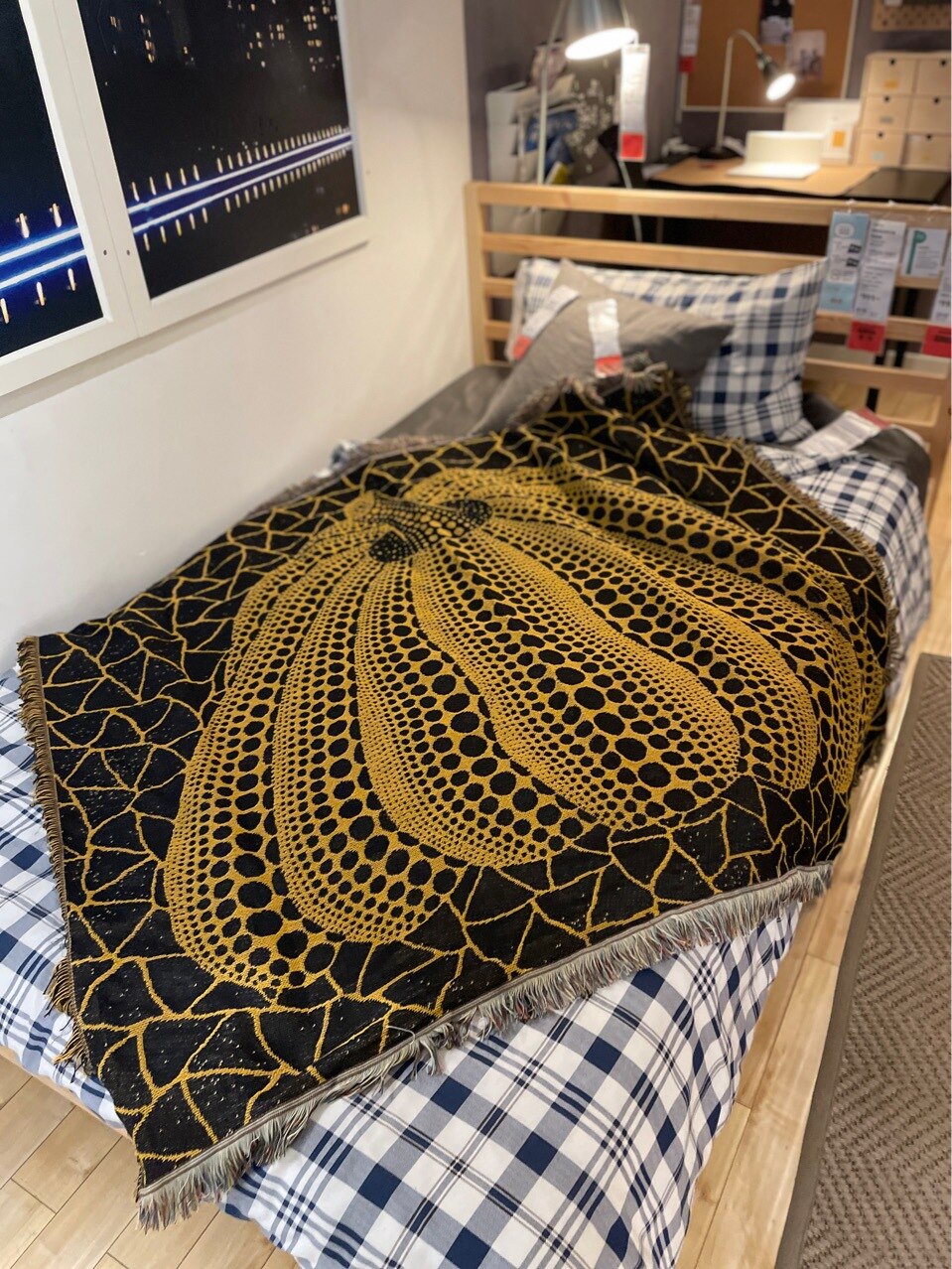 Molissa™ Yayoi Kusama Pumpkin Blanket