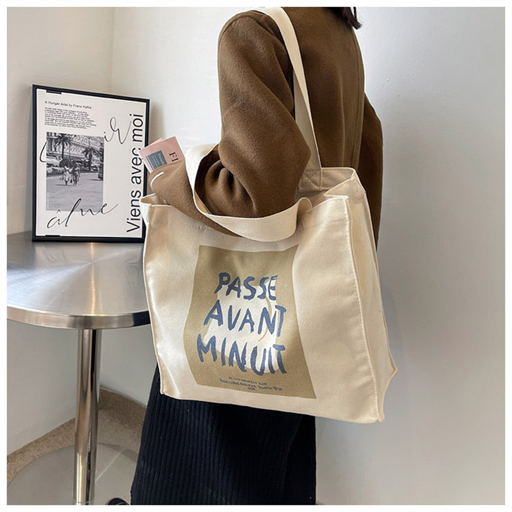 Molissa™ Retro Literary Art Bags